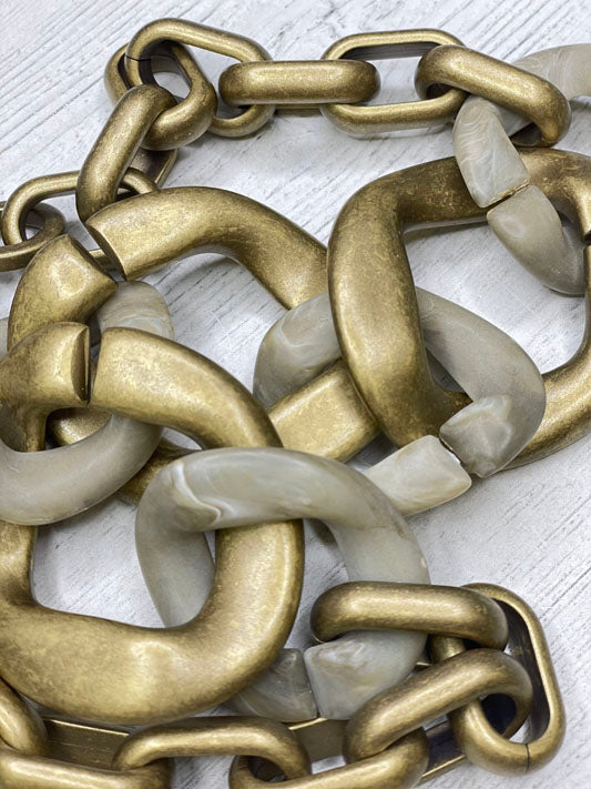 Alisha D Women's Chunky Resin Link Statement Necklace