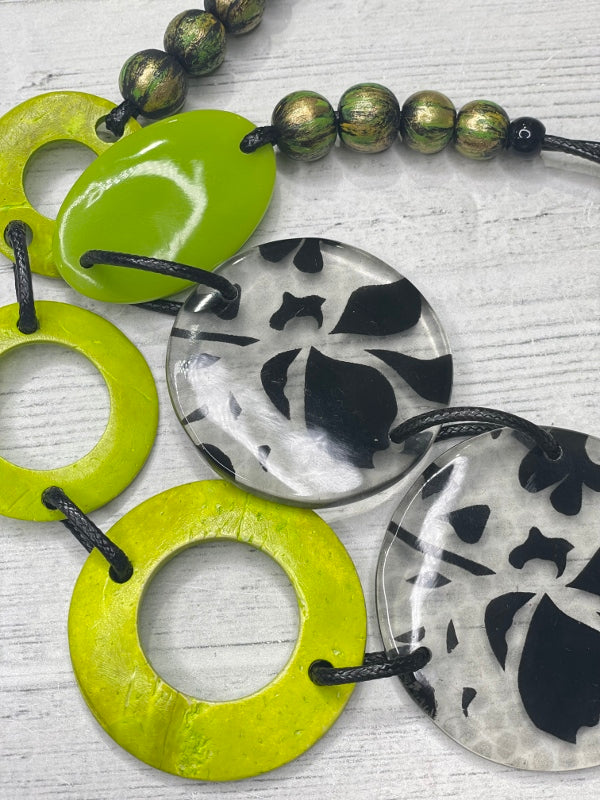 Alisha D Lime Grey Resin Disc Statement Necklace Adjustable Cord