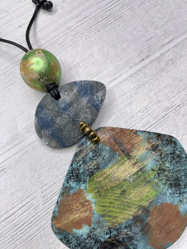Alisha D Big Multi Hunter Green Camo Pint Pendant Statement Necklace