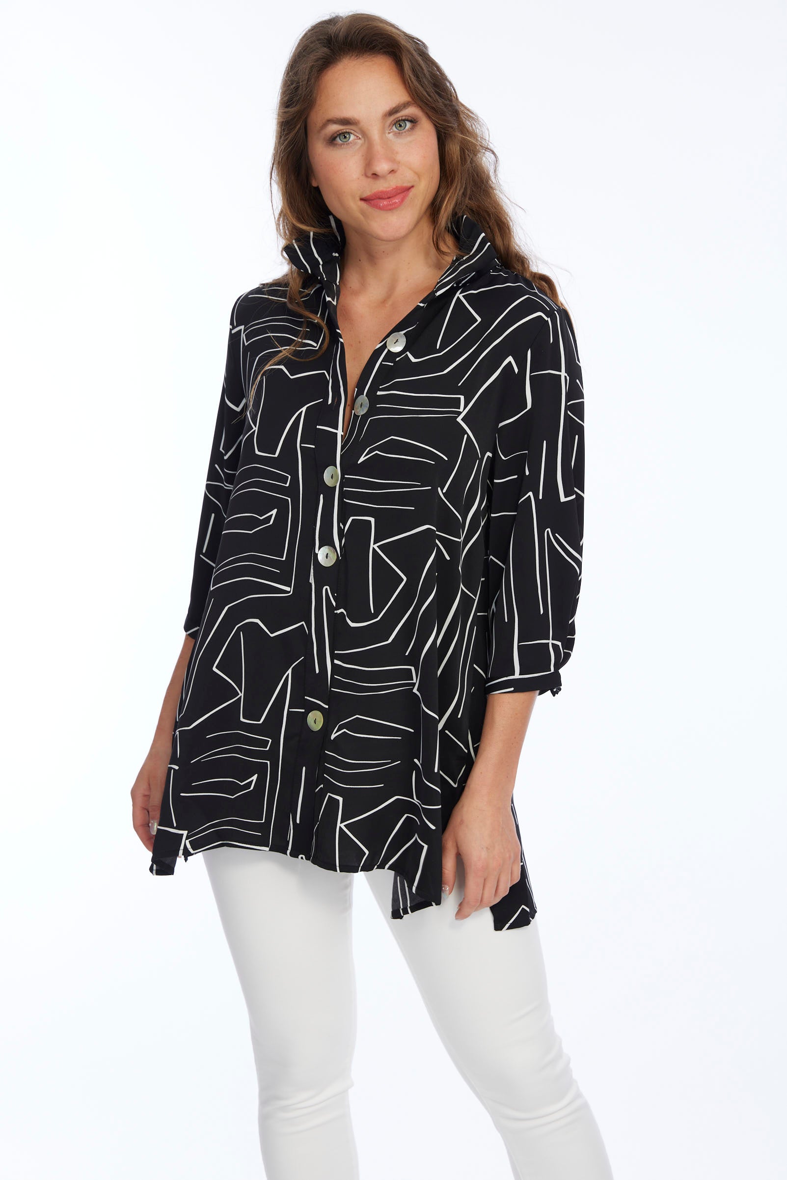 Black & White Wire Collar Tunic Top | Dora LIOR