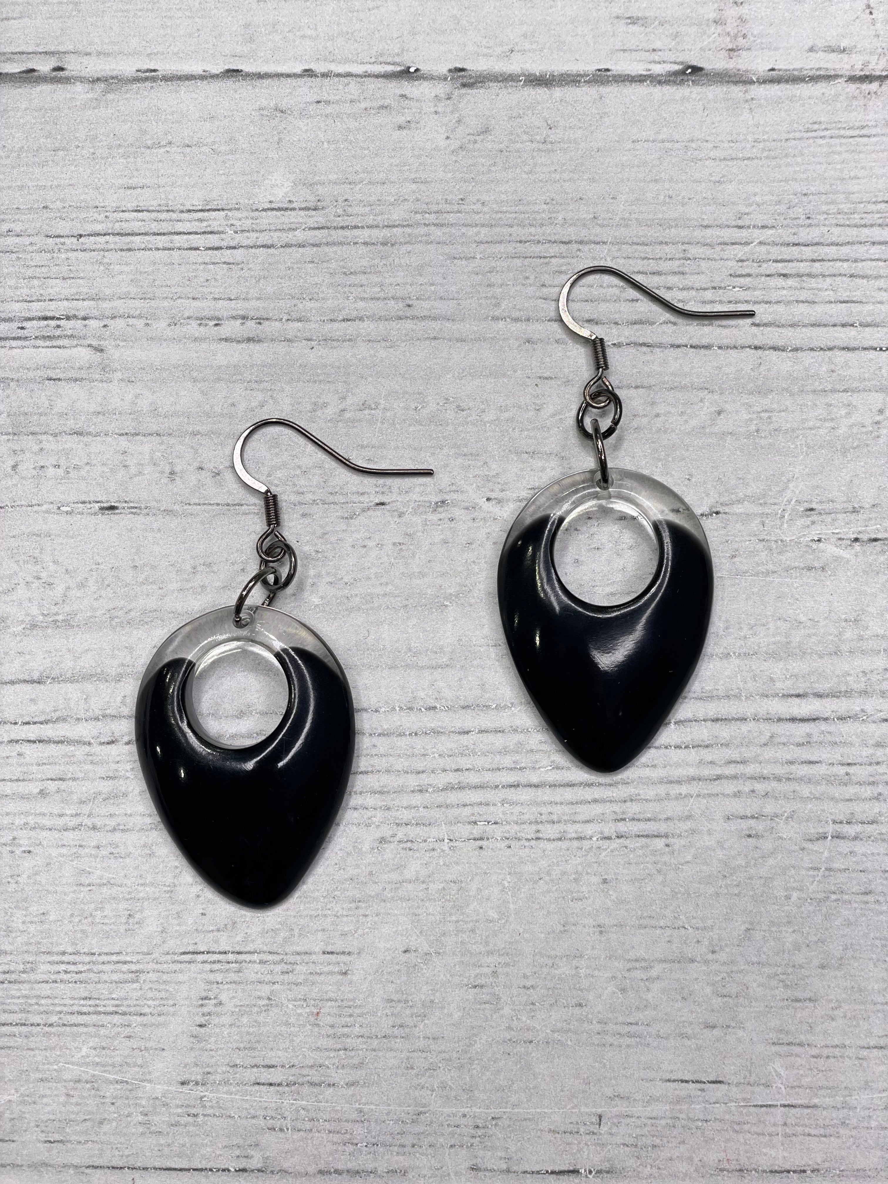 Alisha D Dangle Resin Teardrop Black Earrings