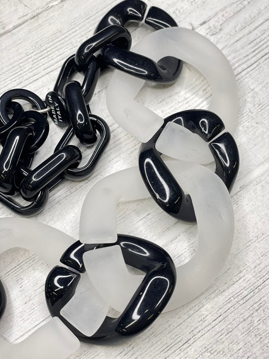 Alisha D Women's Chunky Resin Link Statement Necklace