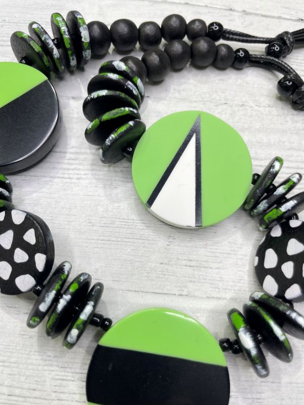 Alisha D Handmade Beaded Necklace Polka Dot Mint Disc
